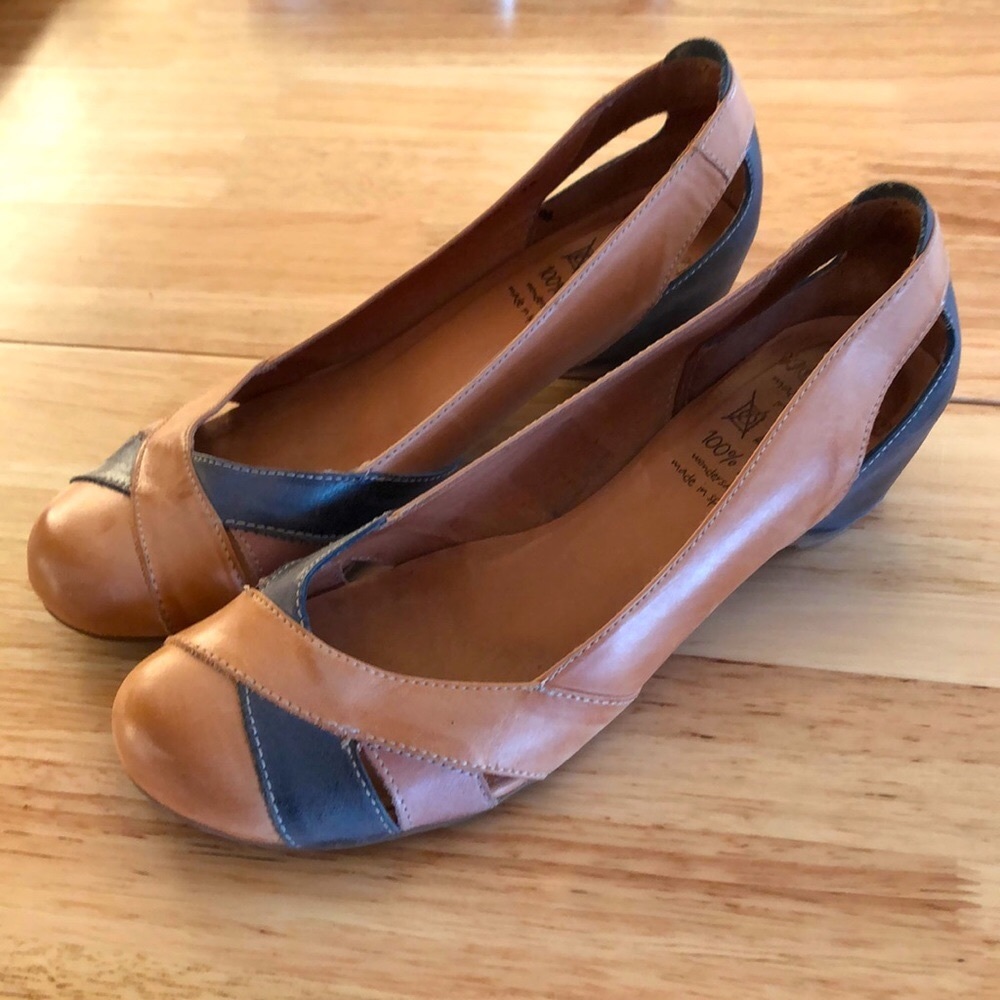 Wonders kitten heels